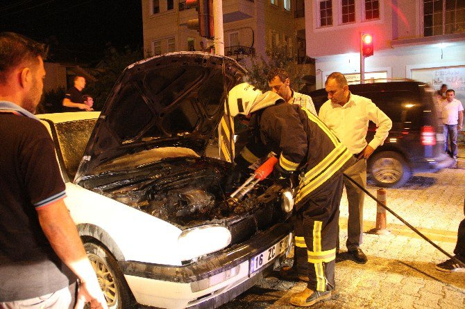 Seyir Halinde Otomobil Yandı