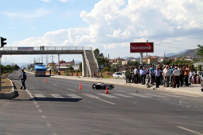 Tırın Çaptığı Motosiklet Sürücüsü Hayatını Kaybetti