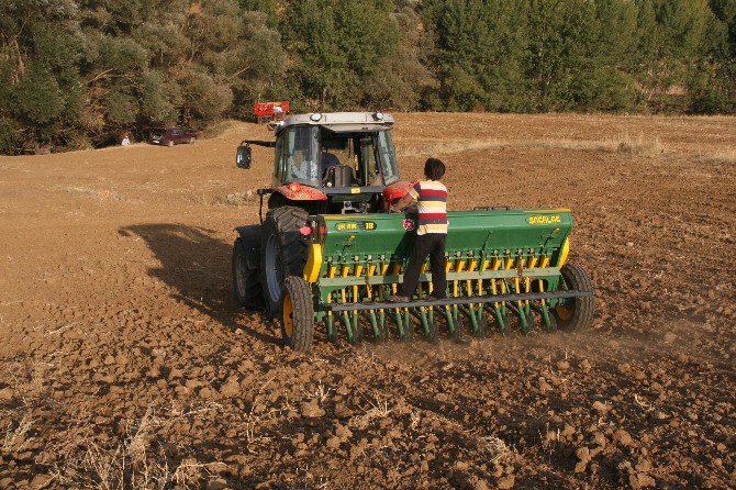 Yozgat’ta Çiftçiler Ekim Hazırlıklarına Başladı