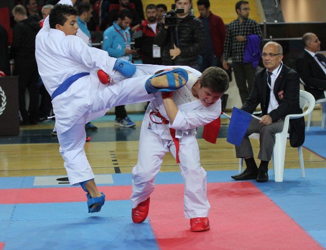 Karadeniz Ve Hazar Ülkeleri Karate Şampiyonası Rize’de Başladı