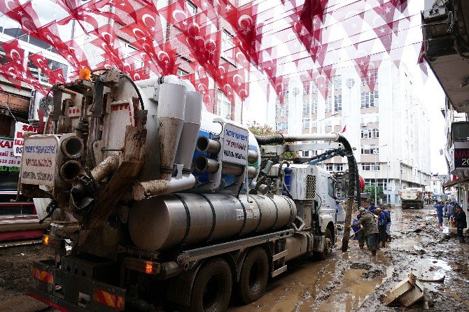 Başkan Gümrükçüoğlu, “Beşikdüzü Eski Haline Dönene Kadar İlçeden Çıkmayacağız”