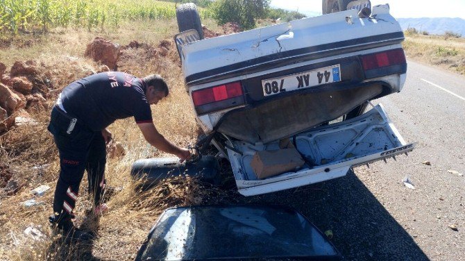 Doğanşehir’de Trafik Kazası: 3 Yaralı