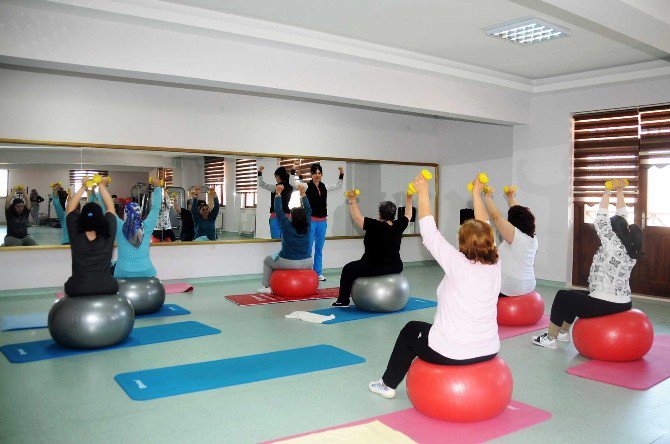 Aile Merkezleri Yeni Dönem İçin Kapılarını Açtı