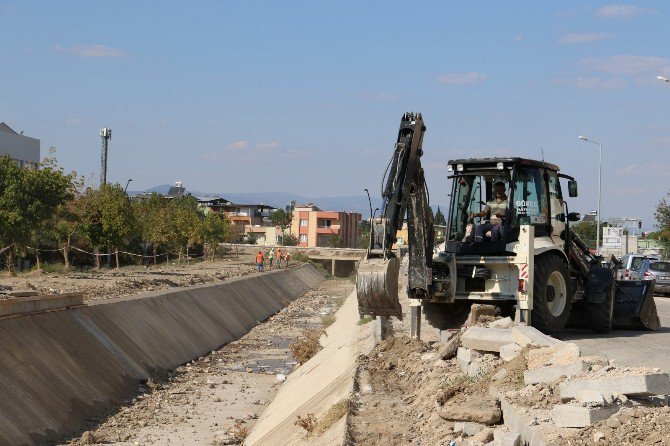 Maski, Olası Kazalar İçin Önlem Alıyor