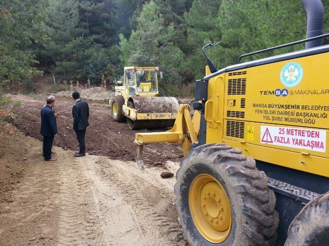 Büyükşehirle İlk Kez Asfalt Yolları Oldu