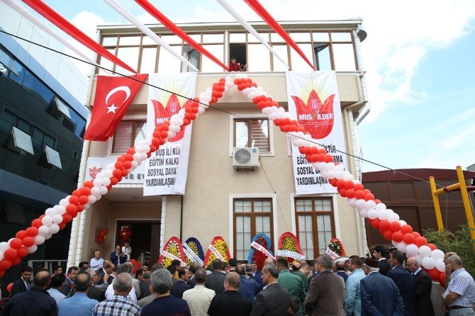 Muşlulardan Taziye Evi