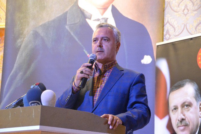 Teşkilatlardan Sorumlu Ak Parti Genel Başkan Yardımcısı Mustafa Ataş: