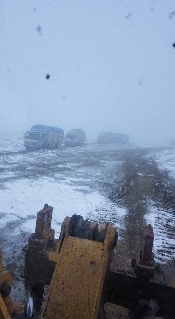 Yayla’da Mahsur Kalan Köylüleri, İl Özel İdaresi Ekipleri Kurtardı