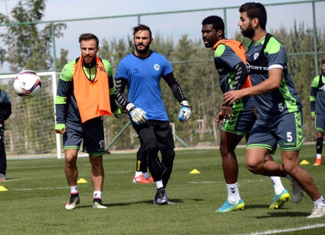 A. Konyaspor’da Uefa Avrupa Ligi Mesaisi Başladı