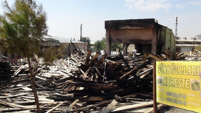 Silvan Keresteciler Sitesi’nde Yangın