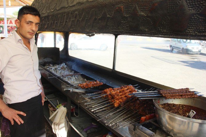 Kebap Diyarı Gaziantep’ten İsviçre’deki Yasağa Tepki