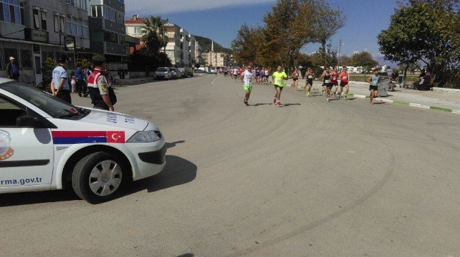 15 Temmuz Şehitleri İçin Yarı Maraton Koştular