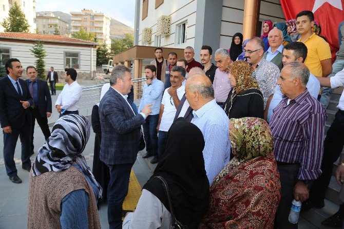 Talas Belediyesi, Şehit Aileleri Ve Gazileri Çanakkale’ye Gönderdi