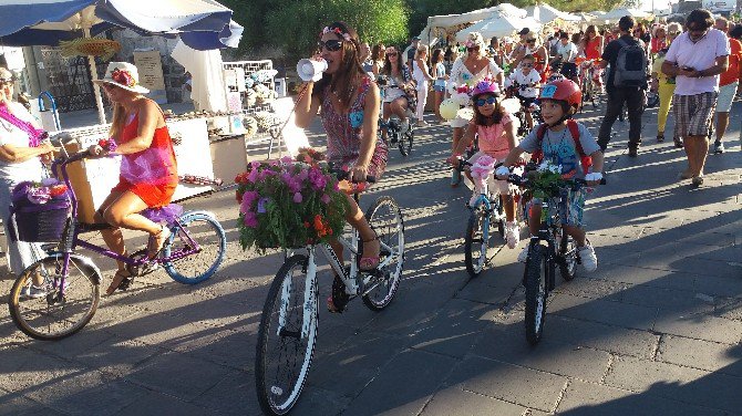 Süslü Kadınlar Bodrum’da