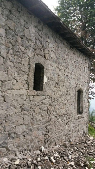 Tarihi Taş Camii’nin Restorasyonu Sürüyor