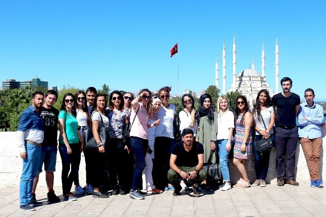 Seyhan Belediyesi Üniversite Öğrencilerine Adana’yı Gezdirdi