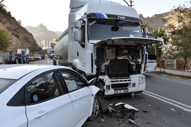 Gümüşhane’de Trafik Kazası: 1 Yaralı