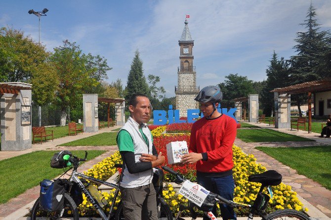 40 Günde Bisikletle 3 Bin 500 Kilometre Yol Alan Seyyah Bilecik’te Mola Verdi