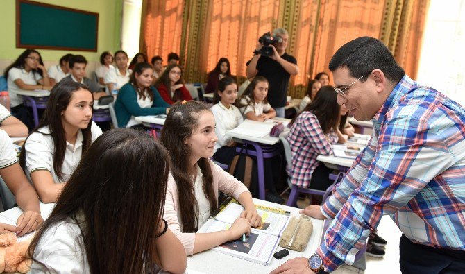 Tütüncü’den Mustafa Adıyaman Ortaokulu’na Ziyaret