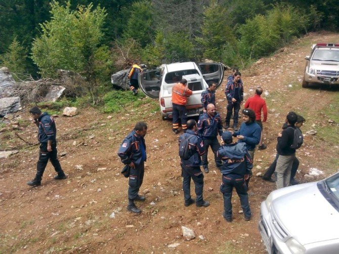 Ormanda Kaybolan 6 Kişi 12 Saat Sonra Bulundu