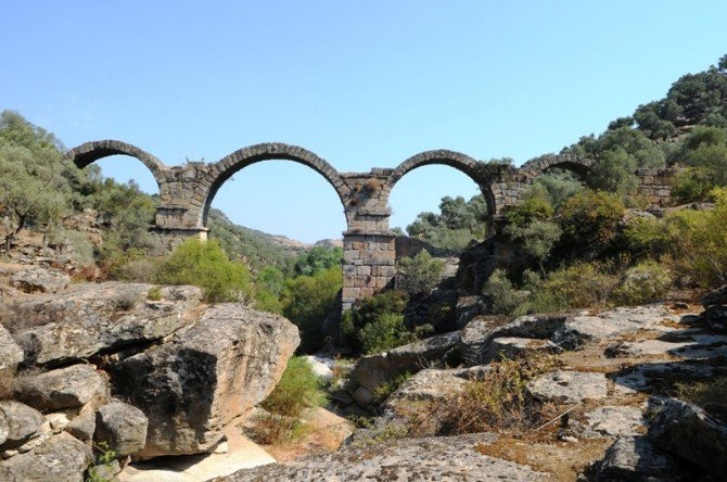 Omü Öğretim Üyesi Temür’ün Katıldığı Alabanda Kazısı Sona Erdi