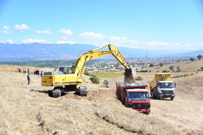 Yeni Erbaa Devlet Hastanesi’nde İlk Kazma Vuruldu