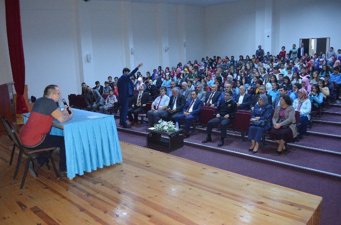 15 Temmuz’u Öğrencilere Anlattı