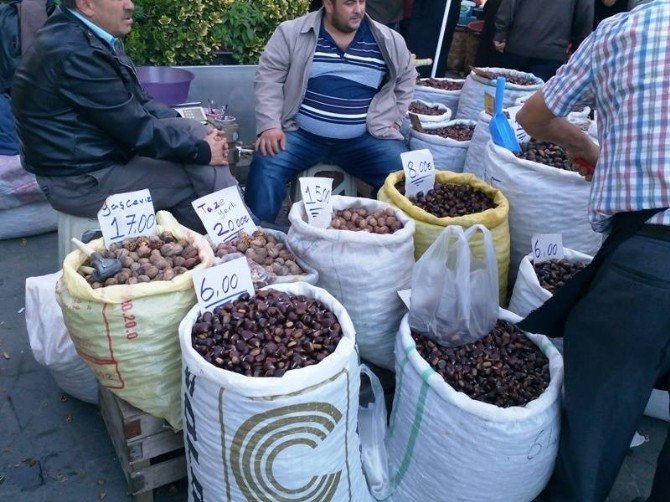 Bartın’da Kestane Pazardaki Yerini Aldı