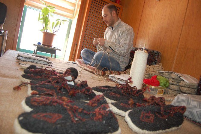 Bitlis’te Kaybolmaya Yüz Tutmuş Meslekler Zorda Olsa İcra Ediliyor