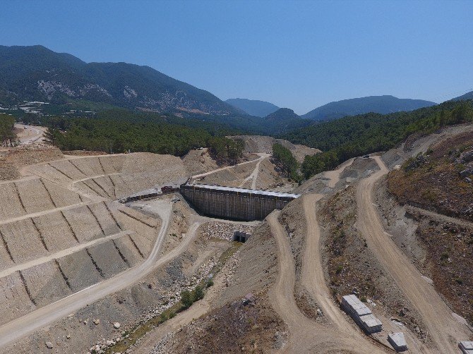 Finike Kapıçay Barajı’nın Yüzde 80’i Tamamlandı