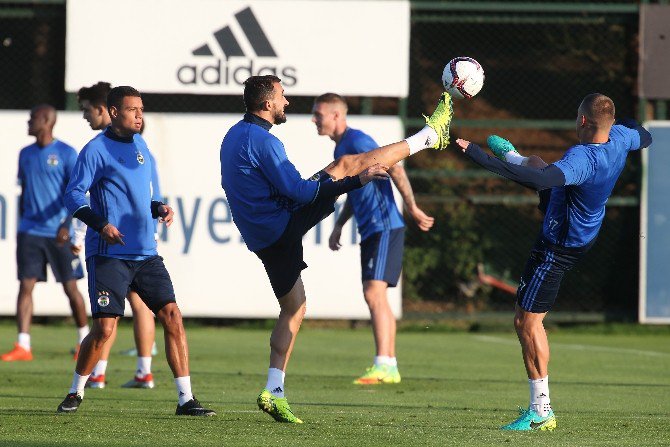 Fenerbahçe’de Feyenoord Hazırlıkları Tamam