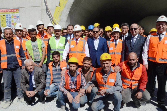 Bakan Arslan’dan İzmir-istanbul Otoyolu Müjdesi