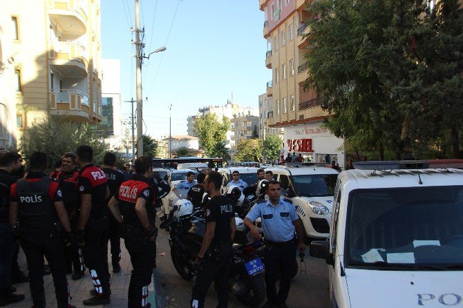 Şanlıurfa’da Komşu Kavgası: 1’i Polis 2 Kişi Yaralandı