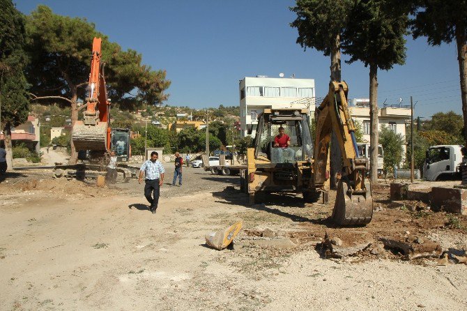 Toroslar Belediyesi, Her Mahalleye Bir Meydan Yapıyor