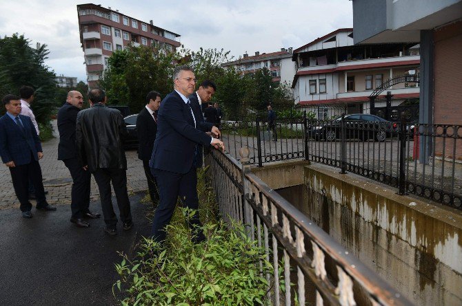 Dsi Genel Müdürü Murat Acu, Sel Felaketinin Yaşandığı Trabzon’un Beşikdüzü İlçesinde İncelemelerde Bulundu