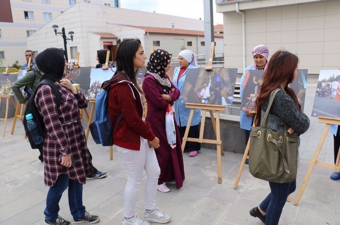 Melikgazi Kız Yurdu’nda 15 Temmuz Milli İrade Destanı Sergisi Açıldı