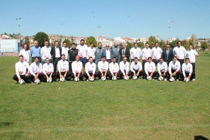 Şahin Yukarıtepe Grassroots-c Futbol Antrenör Kursu Sona Erdi