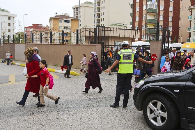 Maltepe’de Güvenli Okullar Velilerin Yüzünü Güldürdü