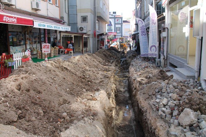 Edirne’de 50 Yıllık Borular Yenilendi