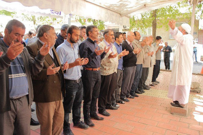 Elazığ’da Şehitler İçin Gıyabi Cenaze Namazı Kılındı