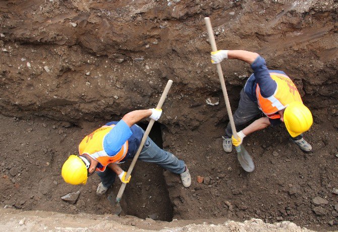 Erzurum’da Kazı Çalışmasında Osmanlı Döneminden Kalma Su Kanalları Ortaya Çıktı