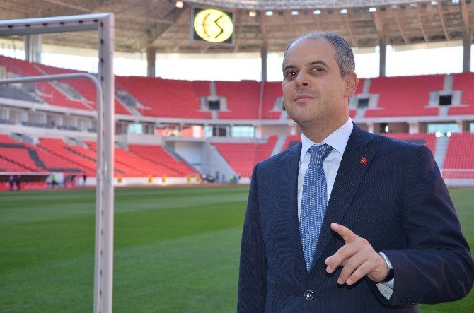 Bakan Kılıç Eskişehirspor’un Yeni Stadını Ve Yurtları Gezdi