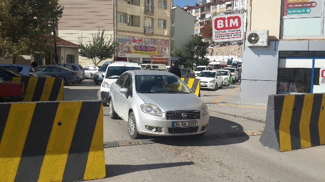 Bilecik Polisinden Araçlarda Bagaj Kontrolü