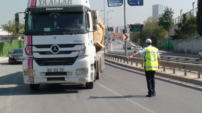 Polis Beton Mikseri Ve Hafriyat Kamyonlarına Yönelik Uygulamalarını Arttırdı