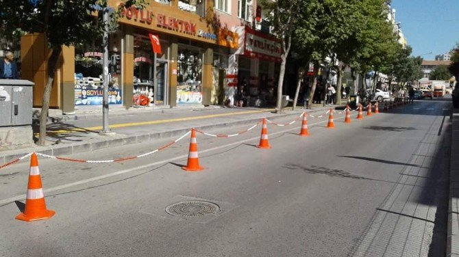 Emniyetin Karşısındaki Park Alanı Tedbir Amaçlı Araç Trafiğine Kapatıldı