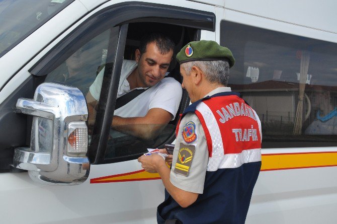 Jandarmadan Servis Araçlarına Sıkı Denetim