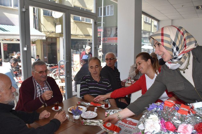 Yaşlılar Günü Yaşam Merkezinde Kutlandı