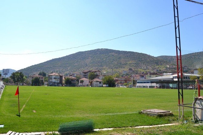 Vezirhan Belde Stadı Ve İstasyon Köprüsüne İsim Aranıyor