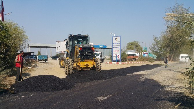 Turgutlu Yollarındaki Pürüzler Ortadan Kaldırılıyor