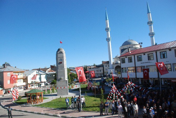 Başçiftlik’te “15 Temmuz Şehitler Meydanı” Törenle Açıldı